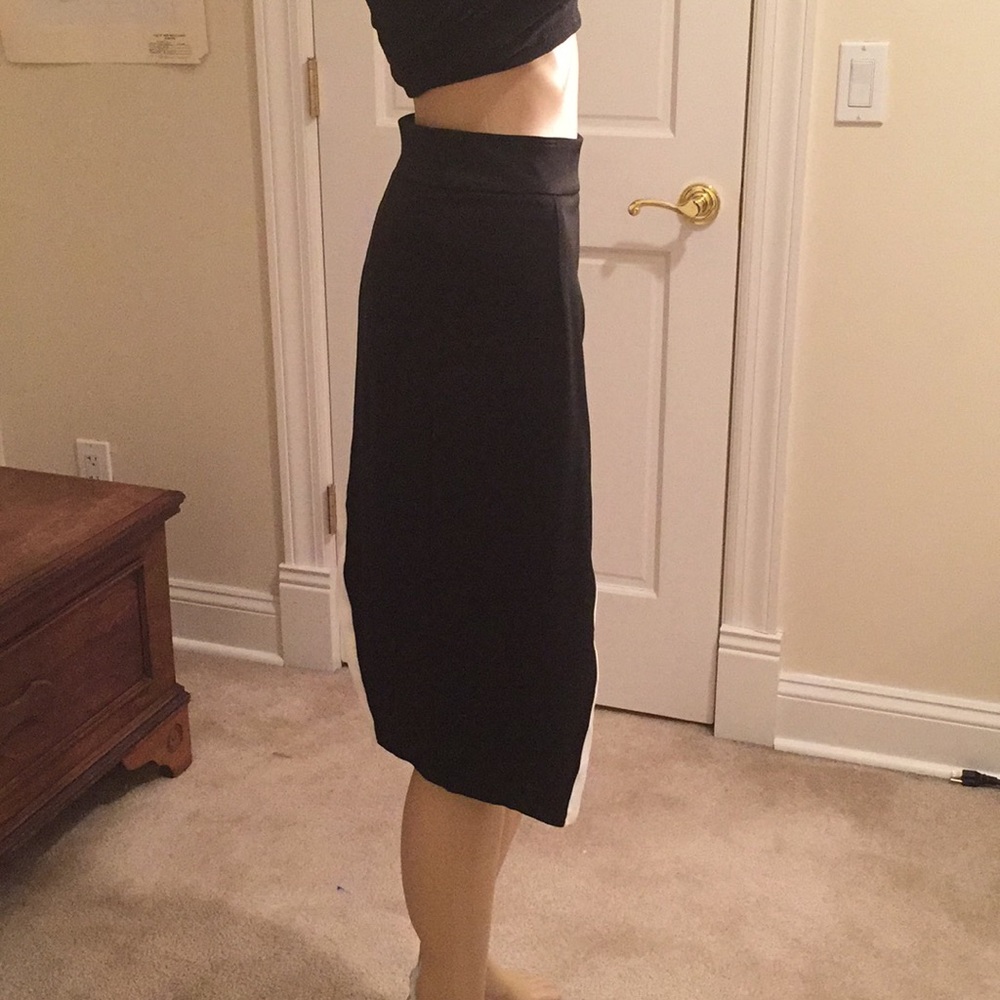 Sharp And Edgy! - image 4